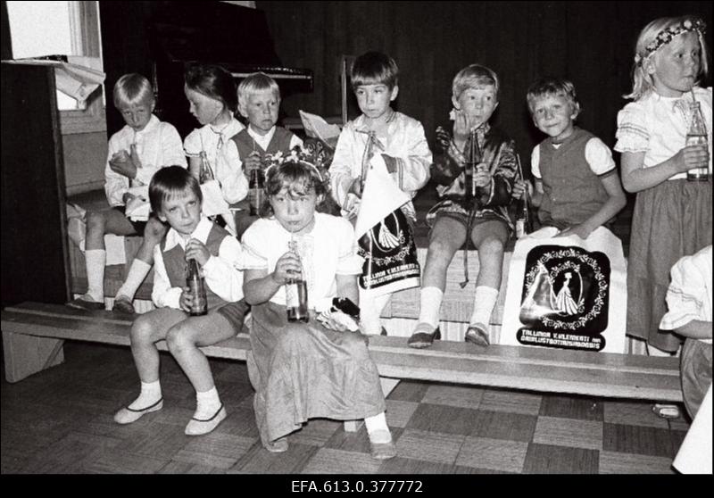 Laste pidu Klementis.