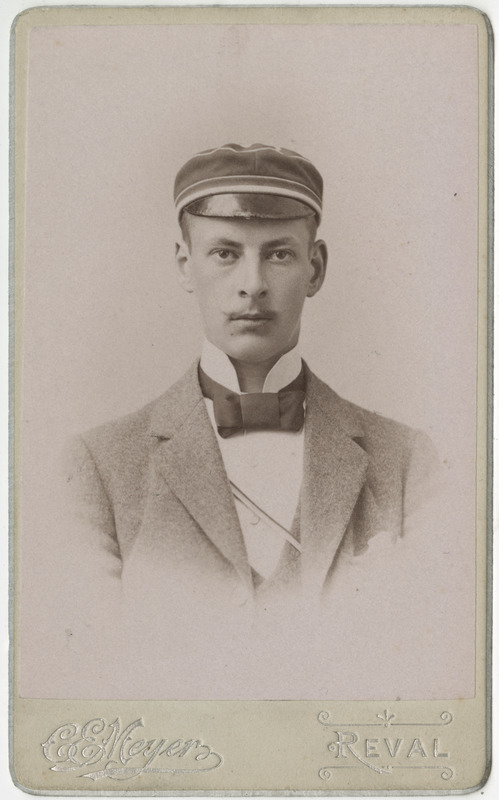 Korporatsiooni "Estonia" liige parun Kurt von Fersen, portreefoto