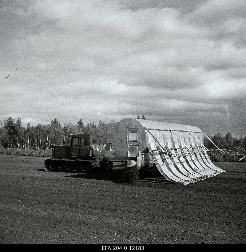 Pneumaatiline turbavallija Tootsi Briketitööstuses.