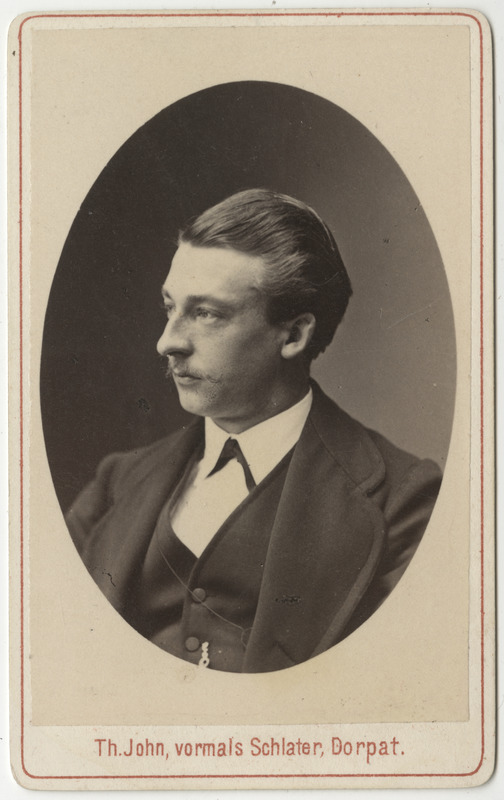 Korporatsioon "Estonia" liige Leonidas Smirnow, portreefoto