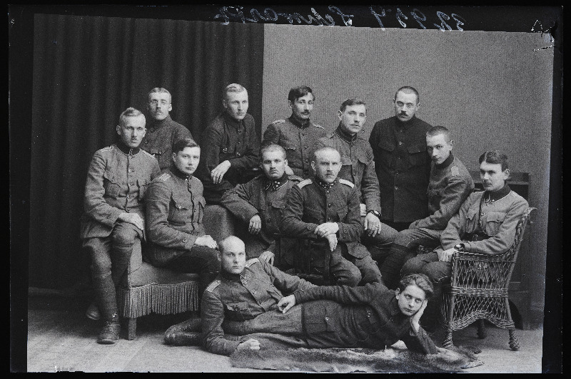 Grupp sõjaväelasi, (foto tellija Schwarz).
