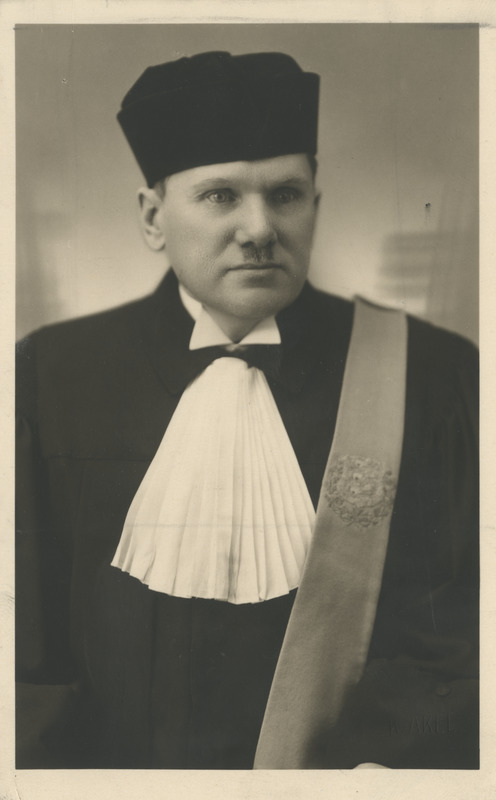 Hendrik Vahtramäe, eesti kohtutegelane ja reservohvitser, portreefoto