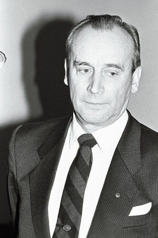 Andrejevs, Georgs - Läti Vabariigi välisminister.