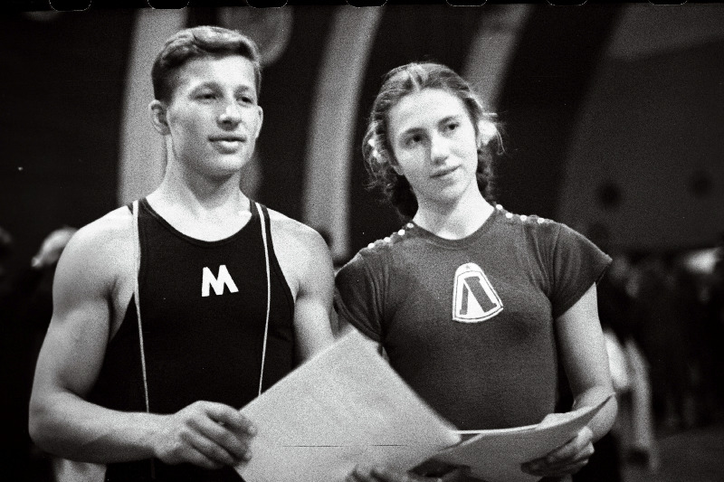 Sportlikus võimlemises esikohale tulnud A. Bogdanov ja T. Manina.