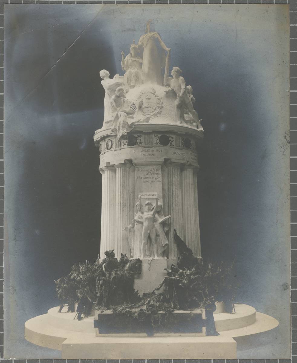 [Monument] - Reproduction of a monument