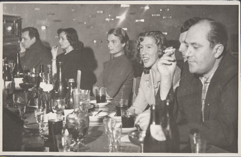 Mängufilmi "Õhtust hommikuni" võtetel. Naistepäeva tähistamine Pühajärve restoranis.