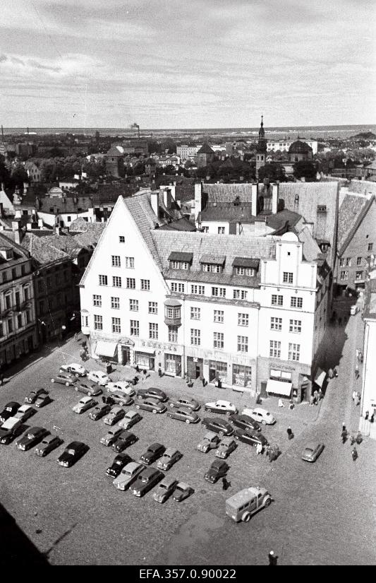 Vaade Raekoja platsile  Raekoja tornist.