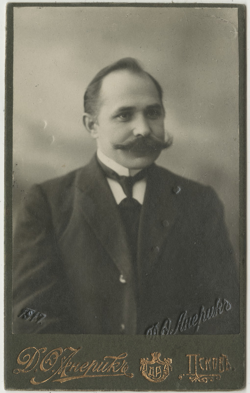 M.Dondikov, Petseri linnanõunik, portreefoto 1917