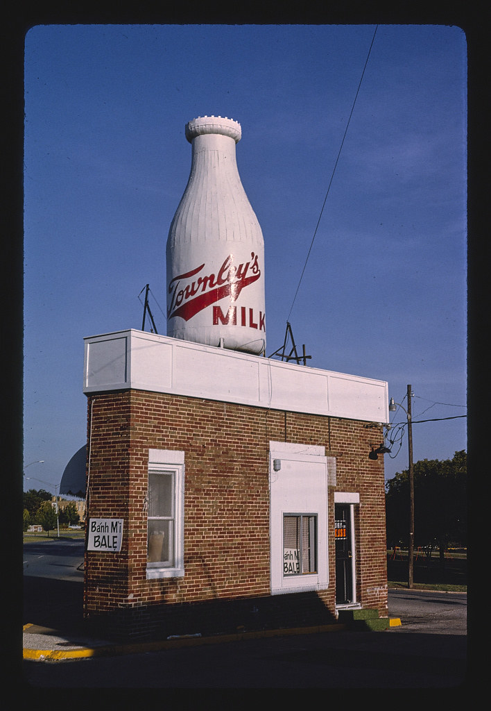 Townley milk bottle, 24th and Classen Streets, Oklahoma City, Oklahoma (LOC)