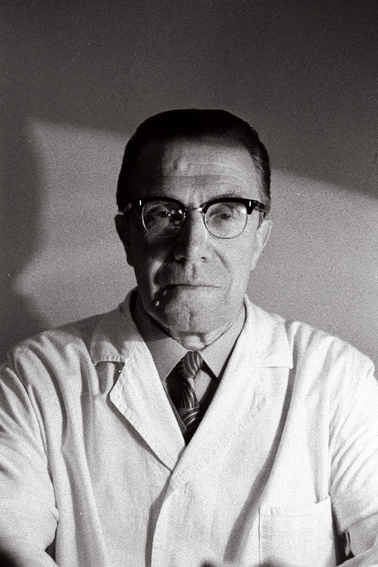Tallinna Epidemioloogia Mikrobioloogia ja Hügieeni Instituudi epidemioloogiaosakonna juhataja meditsiiniteaduste doktor Hendrik Pihl.
