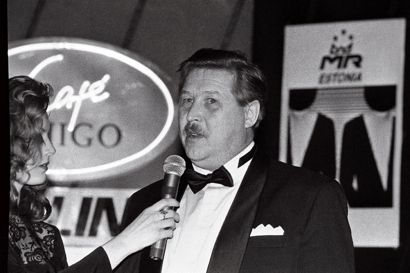 Mister Estonia Amigo valimiste peakorraldaja Jaan Kõrsmaa kohvikus Amigo.