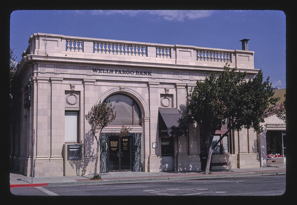 Wells Fargo Bank, Alta Street, Gonzales, California (LOC)
