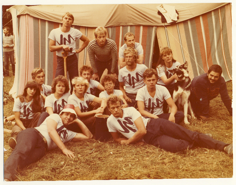 EÜE-85 rühmade grupipildid II. Hindu rühm