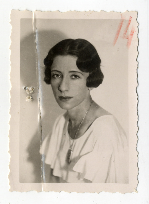 Aleksandra Schapiro (sünd. Bialik) dokumendifoto.