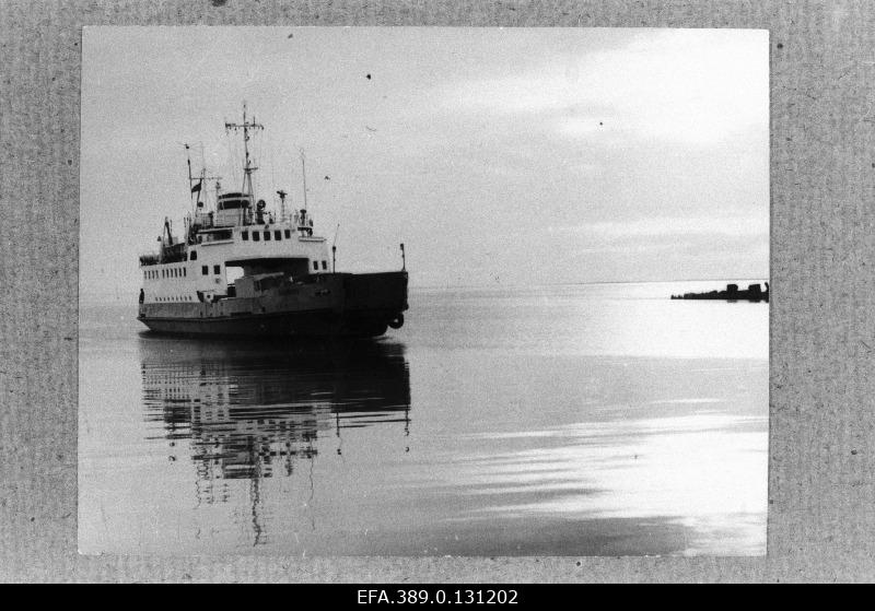 Praam "Suurupi" Rohuküla-Heltermaa liinil.