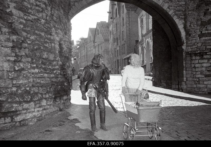 Kaader filmistuudio "Tallinnfilm" värvifilmist "Varastati Vana Toomas". Vana Toomas - ENSV teeneline kunstitegelane Kaljo Kiisk.