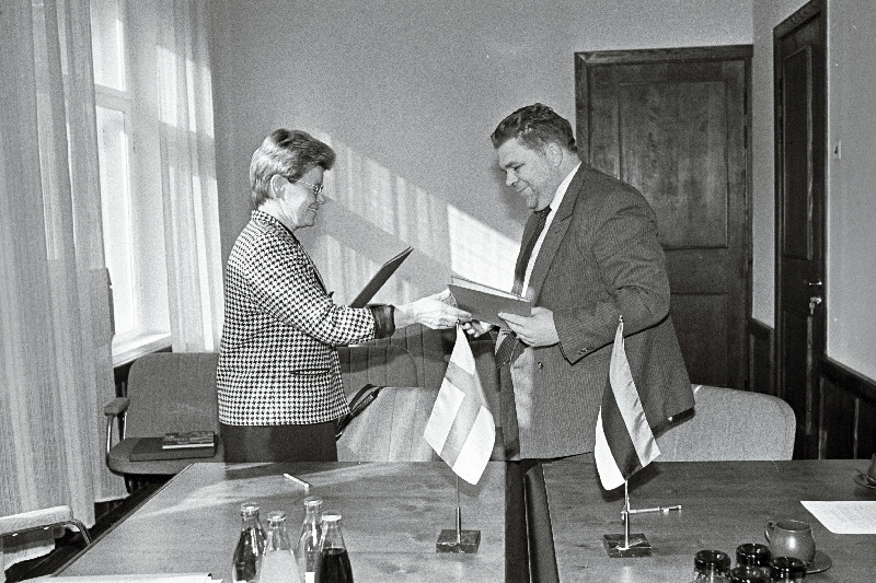 Soome elamuminister Pirjo Rusanen ja Eesti ehitusminister Olari Taal.