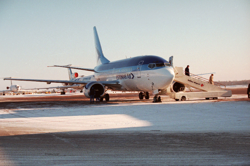 Reisilennuk Boeing Tallinna lennuväljal.