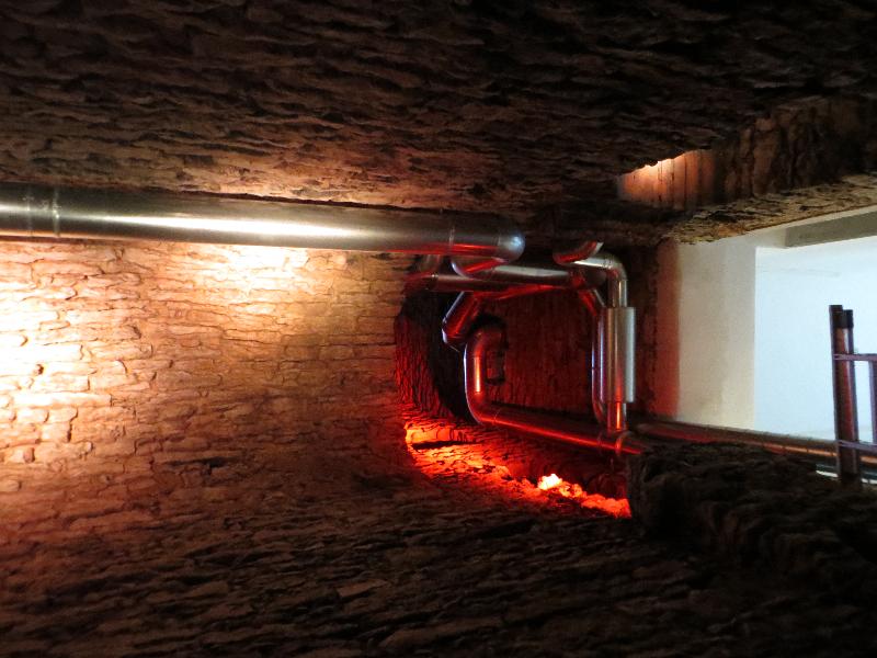 Purdi renoveerimisjärgus oleva mõisa sisevaade.