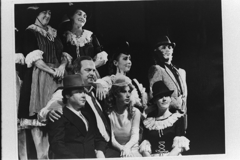 Stseen E. von Horvathi näidendist "Lood Viini metsades" L. Koidula nim. Pärnu Draamateatris.