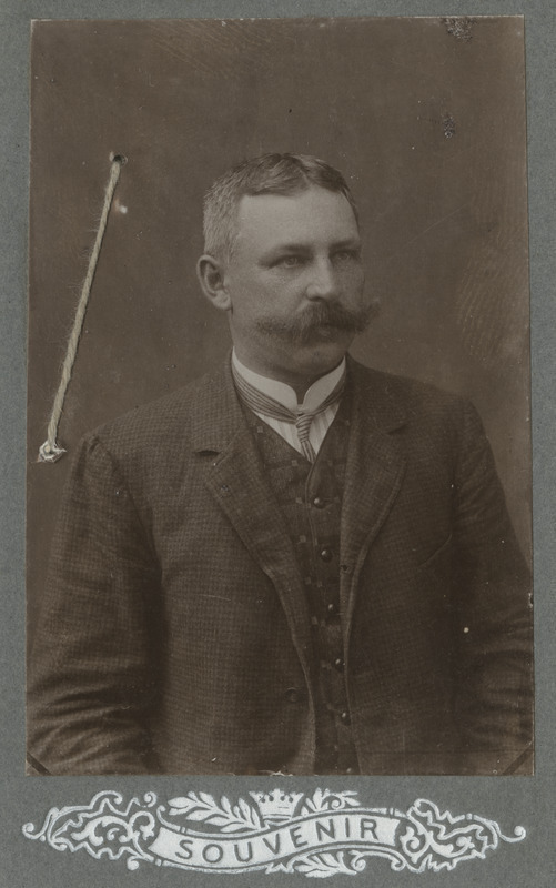 Eduard Reisberg, portreefoto