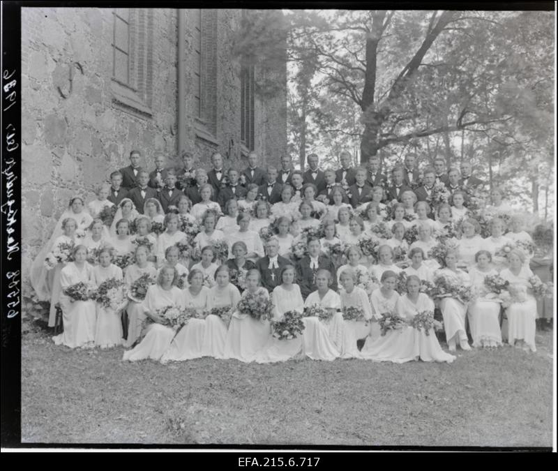 Viljandi Maakoguduse leerilapsed.