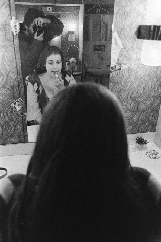 Tallinna Riikliku Konservatooriumi lavakunstikateedri XIII lennu diplomand, Anne Reemann W. Shakespeare näidendis "Tõrksa taltsutus" Katharina osas Viljandi Draamateatris "Ugala".