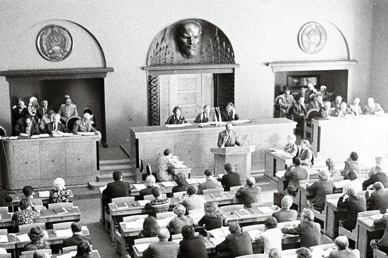 Vaade saali Eesti Ülemnõukogu üheksanda koosseisu kaheteistkümnenda istungjärgu ajal.