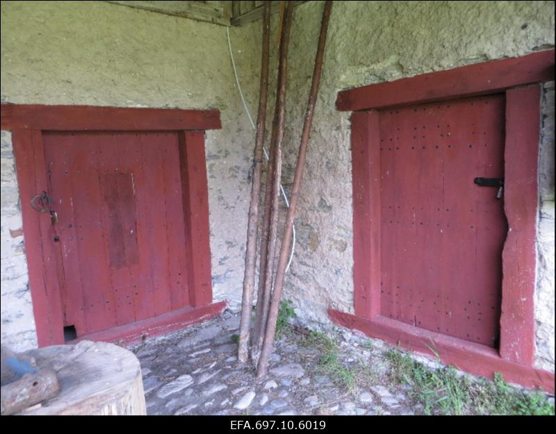 Keskvere mõisa tõllakuur.