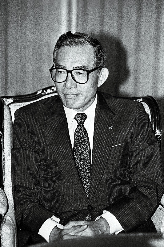 Jaapani pangandusdelegatsiooni juht Mikio Wakatsuki.