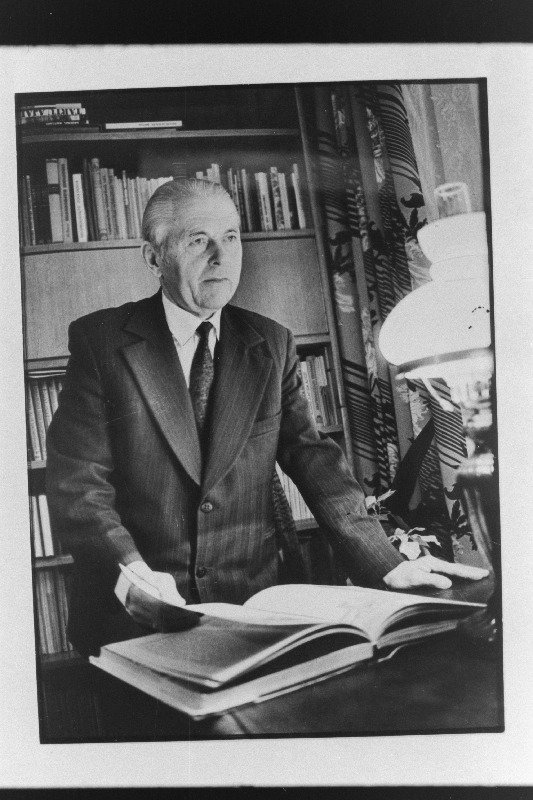 Eesti NSV Riikliku Loodusmuuseumi endine asedirektor August Mank.