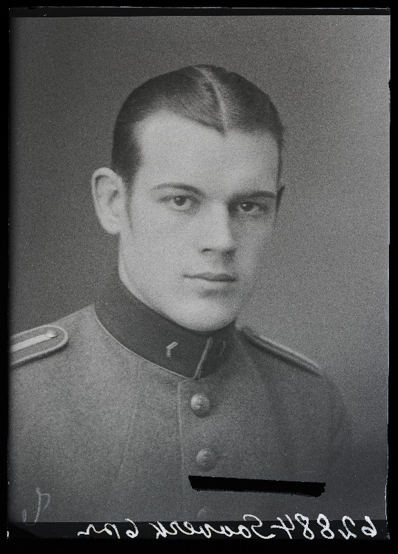 Politseinik, kordniku kohusetäitja August Herman Sooverk (Soovere).