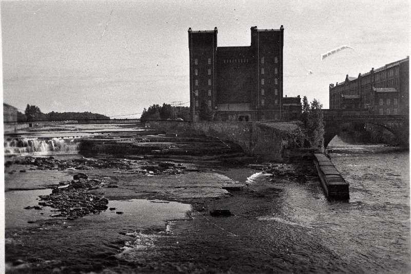 Narva Kreenholmi Manufaktuuri hooned.