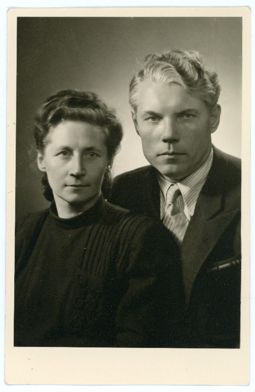 Juliana Telman tundmatu noormehega.