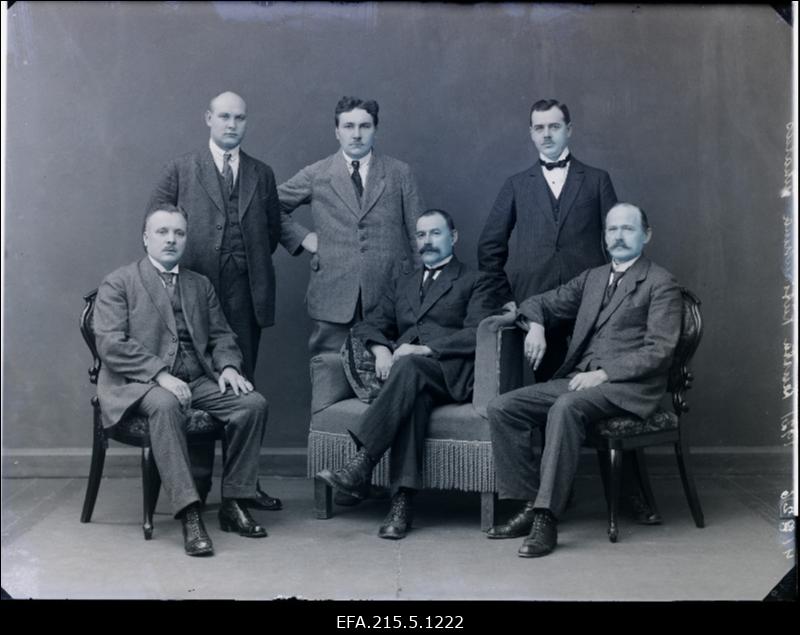 Kütirühma juhatus 1921. a.
