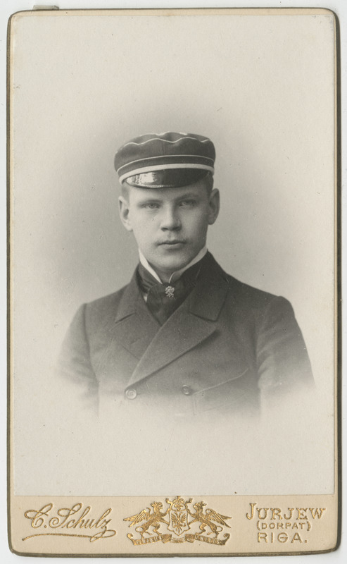 Korporatsiooni "Livonia" liige Harald von Helmersen, portreefoto
