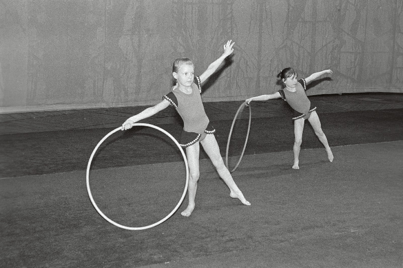Võimlemispidu “Ugala” teatris.