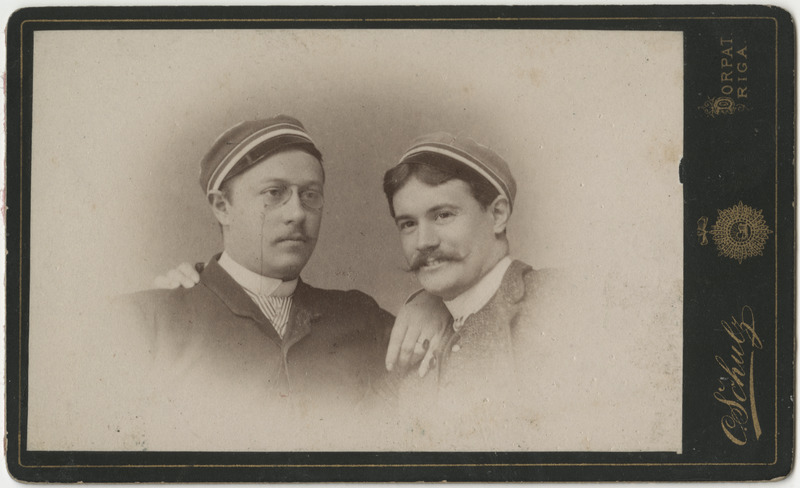 Kaks baltisaksa korporatsioonide liiget, grupifoto