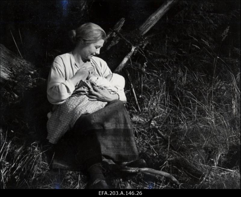 Näitleja Astrid Lepa Juula osas filmistuudio Tallinnfilm mängufilmis Põrgupõhja uus Vanapagan.