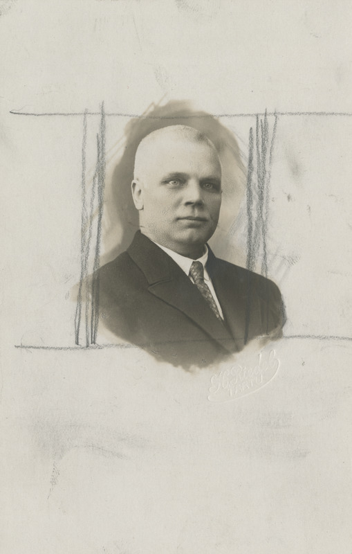 Aleksander Rosenberg, Eestis Roela vallasekretär ja ühistegelane, lauluõpetaja, portreefoto