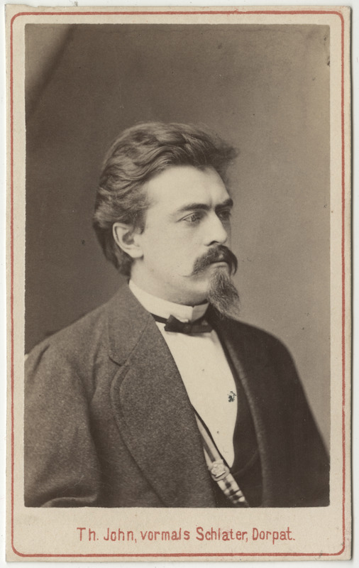 Tartu Ülikooli farmaatsia eradotsent Edwin Johanson, portreefoto