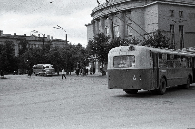Vaade Estonia puiesteele.