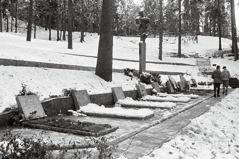 Leedu 1991.aasta verise pühapäeva ohvrite kalmistu Vilniuses.