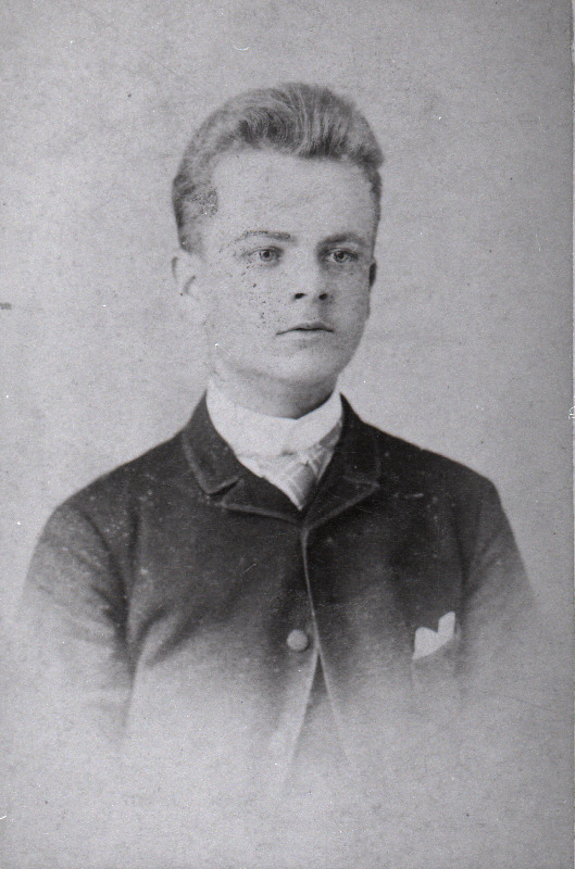 Richard Mitt. Korporatsioon Vironia asutaja. Esimese eestseisuse liige.