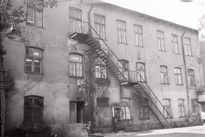 Uus t 15 õuemaja, endine Kipperti kool.