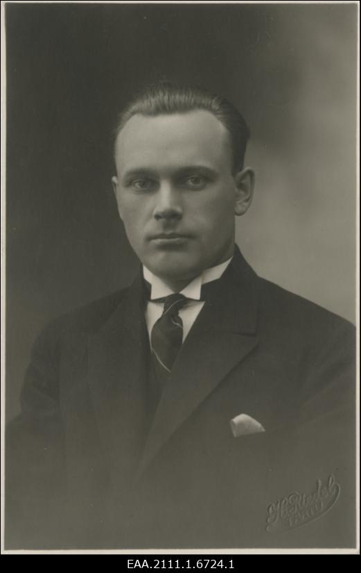 Eldor Fählmann, Tartu ülikooli õppejõud, majandusteadlane, portreefoto