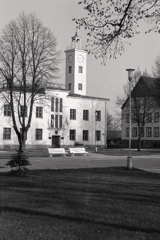 Viljandi Linnavalitsuse hoone.