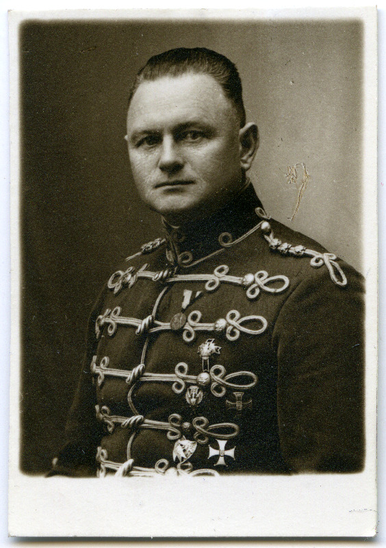 Kapten Kristjan Leinola (enne Leinberg)