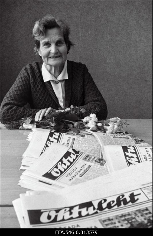 [Üks ajalehele "Rahva Hääl" pildistatud isikutest (Teaduste Akadeemia, Antsberg, Arro jt).]