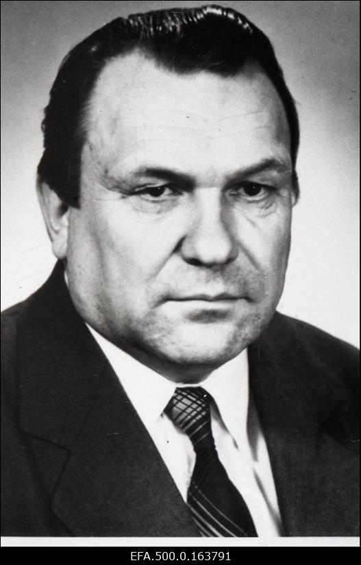 Tikk, Harald, professor, põllumajandusdoktor - Eesti Põllumajanduse Akadeemia eriloomakasvatuse kateedri juhataja.